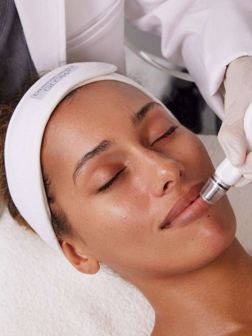 diamond glow facial treatment improving pores and skin texture