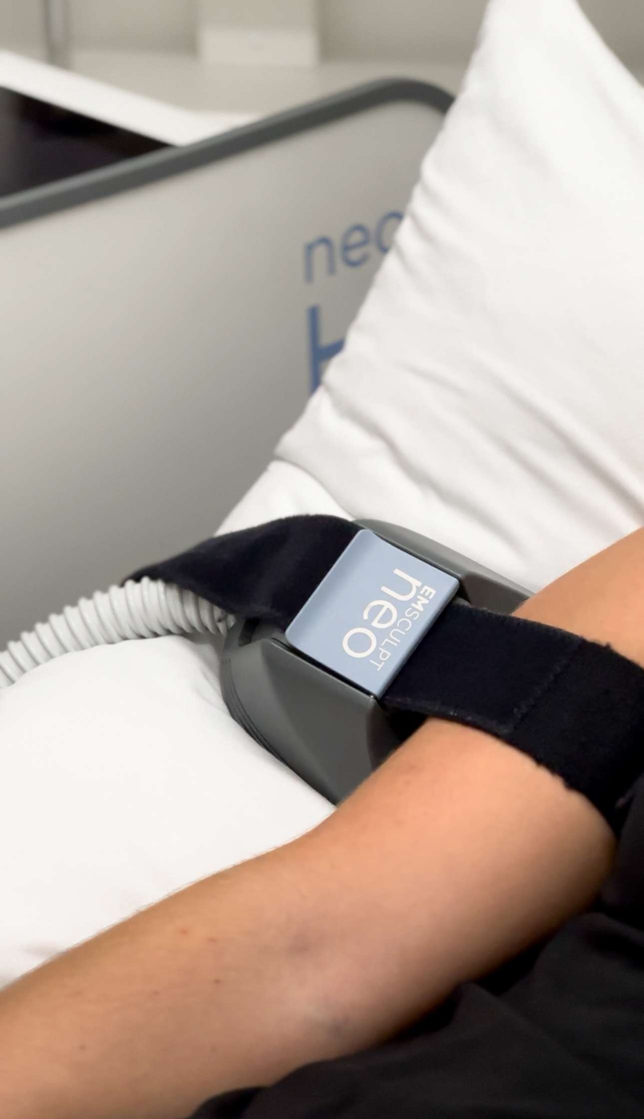 Emsculpt treatment for muscle tone improvement at Allurant Medical