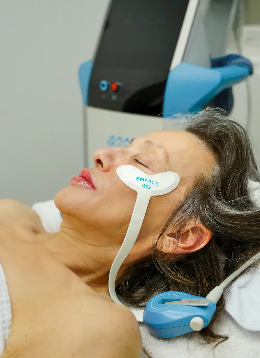 EMFACE Under Eyes non invasive undereye lifting treatment no needles no surgery Allurant Medical Spa San Diego