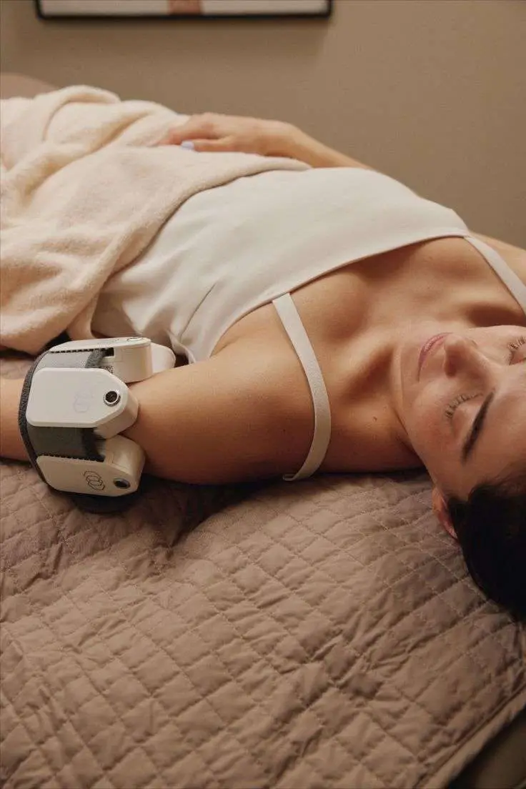 FDA cleared Evolve Tone arm toning treatment at Allurant Medical Spa San Diego