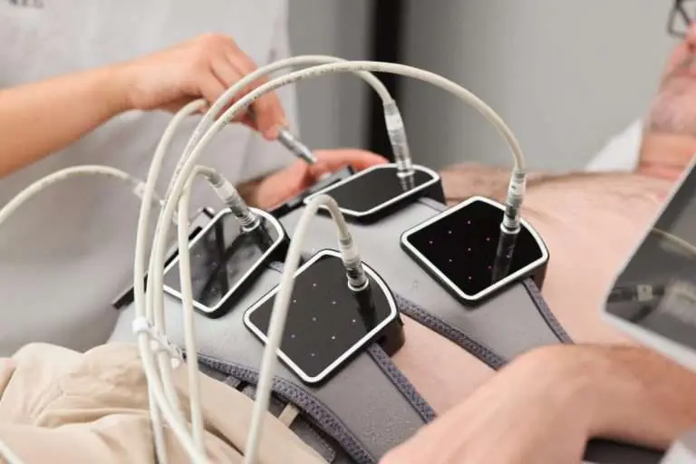 Evolve Transform combining RF and EMS on abdominal treatment area at Allurant Medical Spa San Diego
