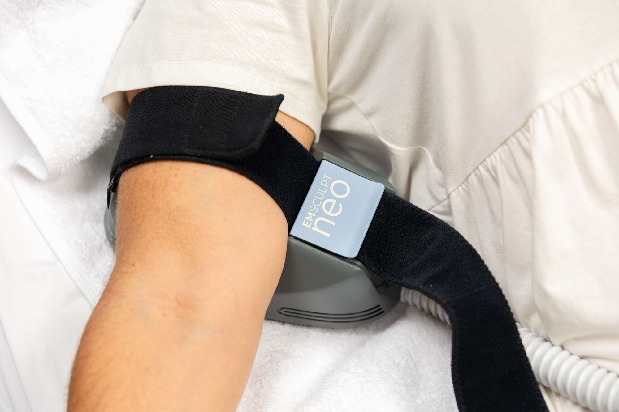 Toned arm definition from Emsculpt Neo for arms treatment at Allurant Medical Spa San Diego